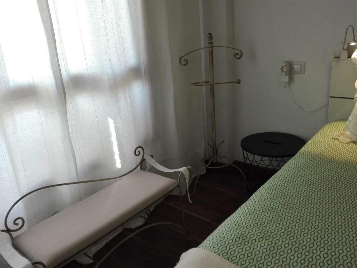 Comfortable Apartment With Airco - Isaola Oliva Bagian luar foto
